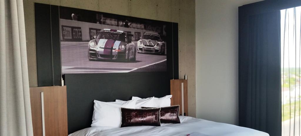 Grand Times Hotel Дръмондвил Екстериор снимка