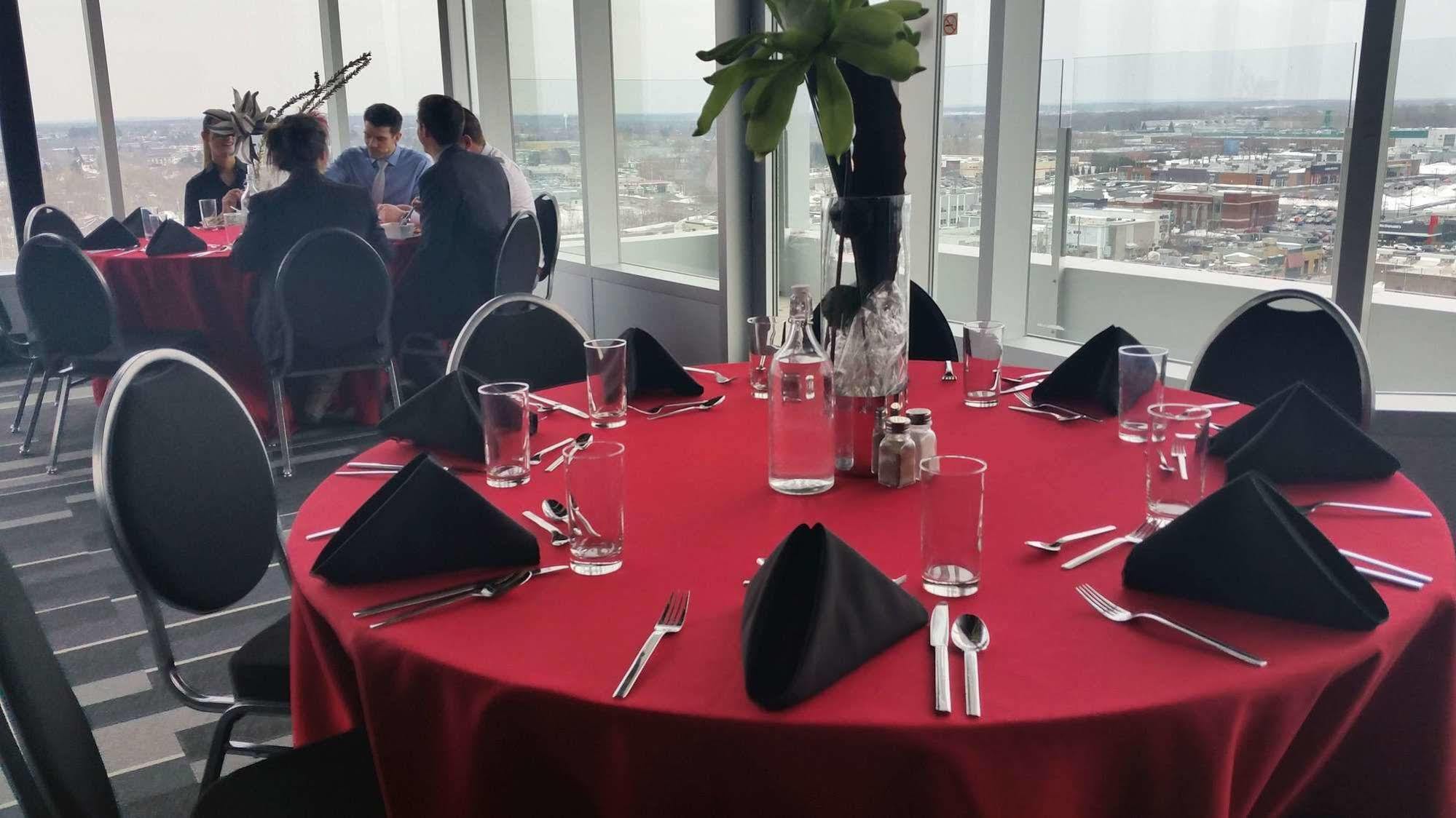 Grand Times Hotel Дръмондвил Екстериор снимка