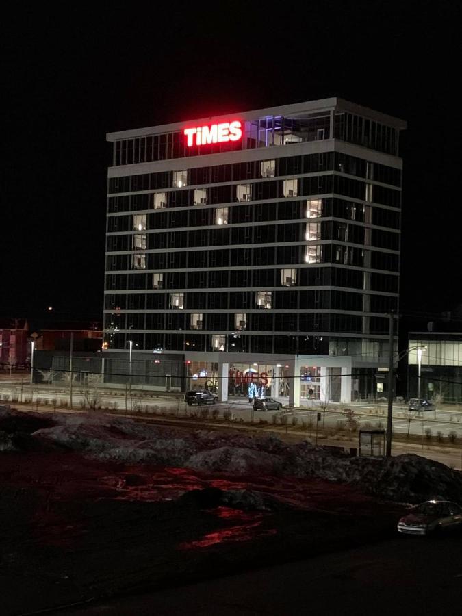 Grand Times Hotel Дръмондвил Екстериор снимка