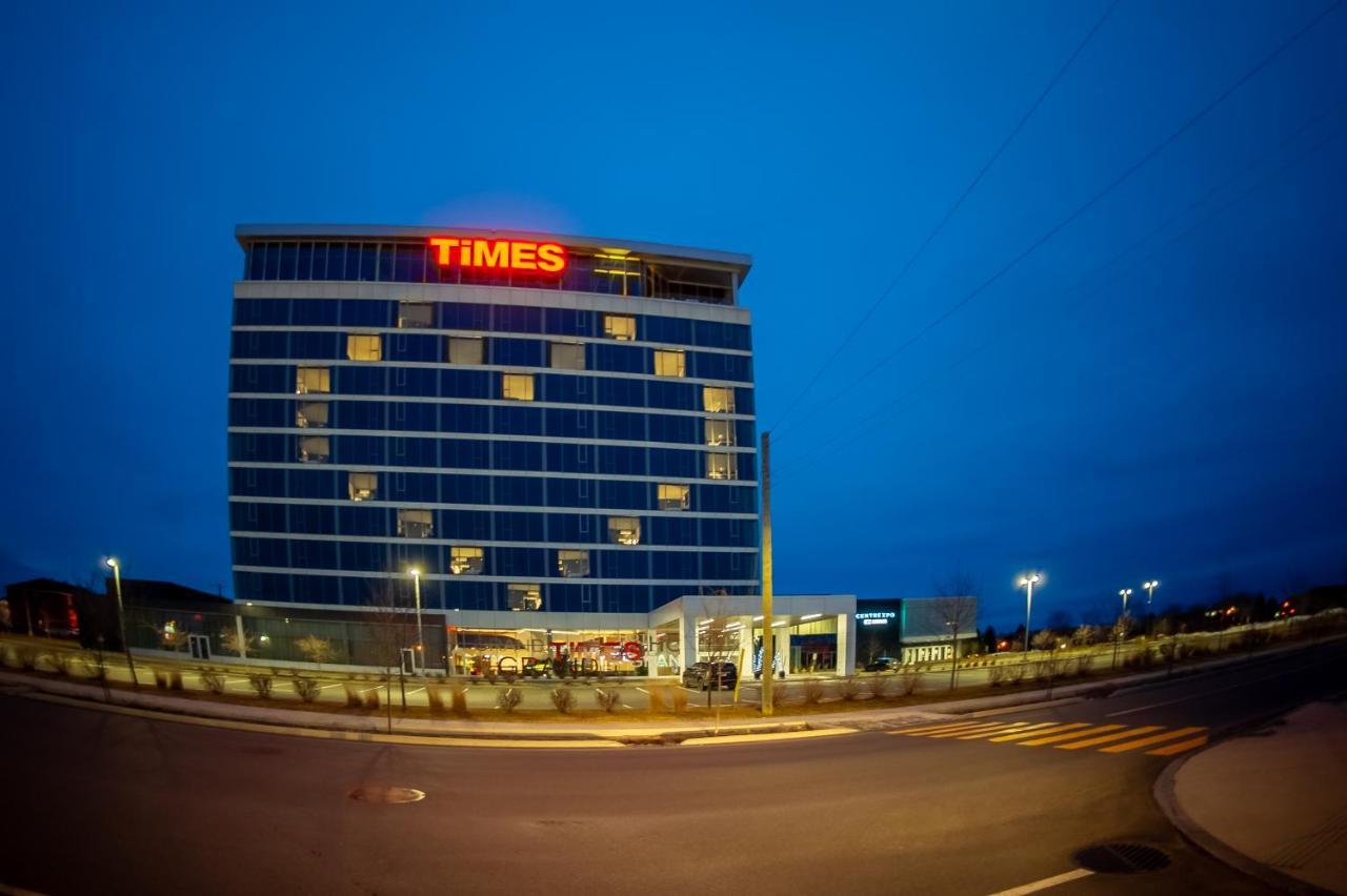 Grand Times Hotel Дръмондвил Екстериор снимка
